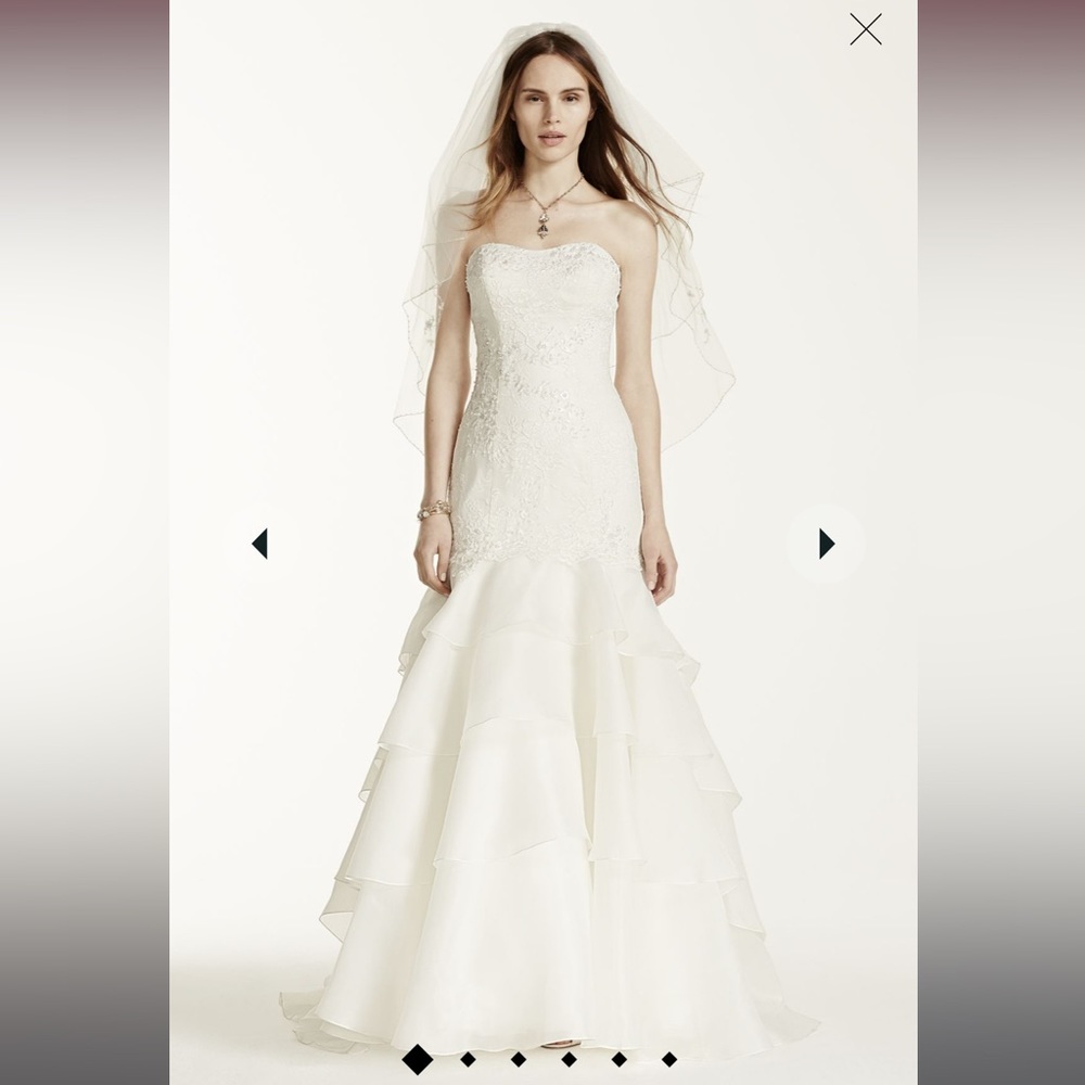New never worn Melissa Sweet floral lace mermaid wedding dress

STYLE# MS251003